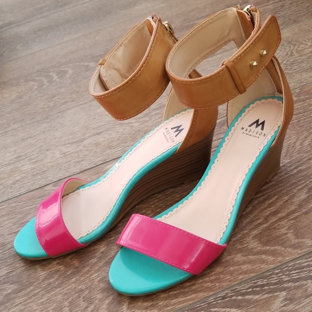 Bright Sandles - image 1